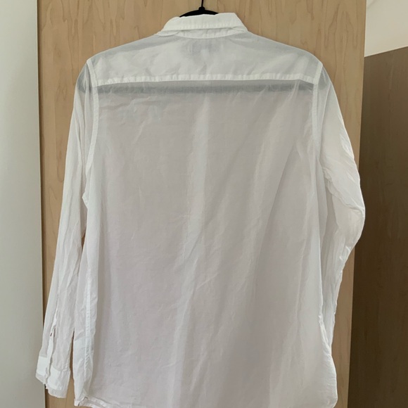 Ines de la fressange for Uniqlo lightweight button down. - Picture 3 of 3